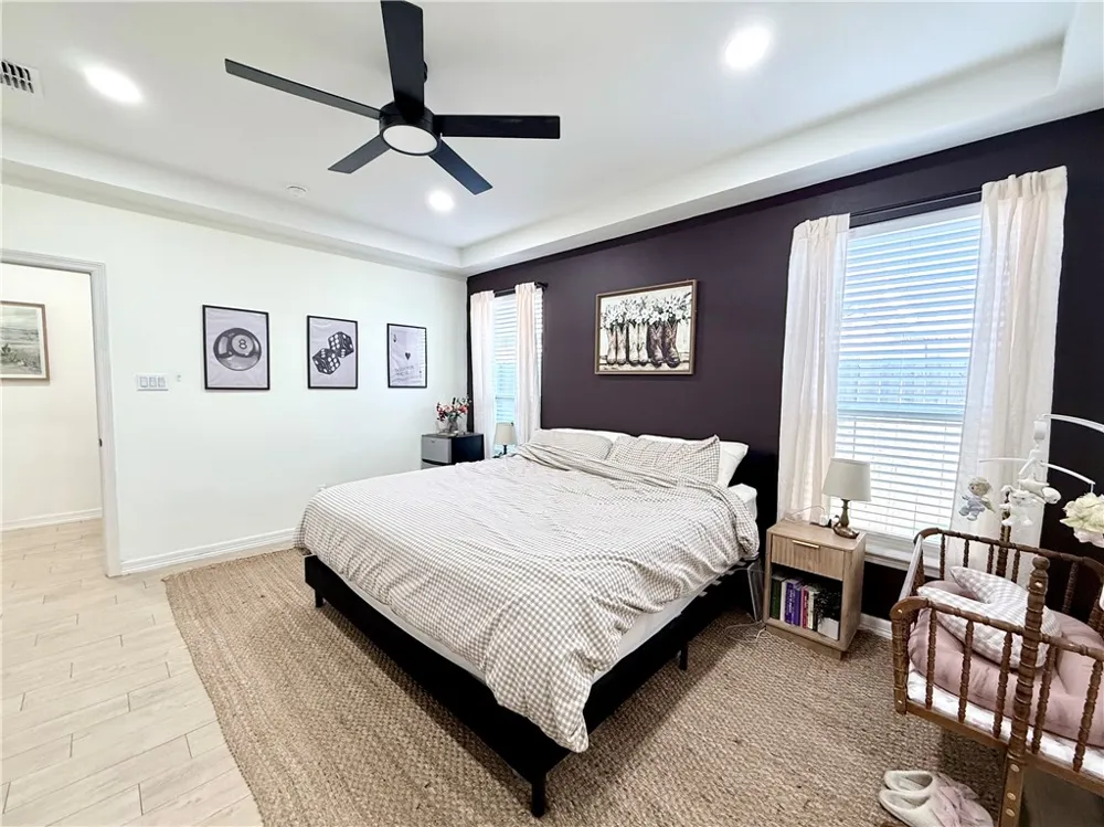 1133 La Esmeralda Drive Kingsville, TX 78363