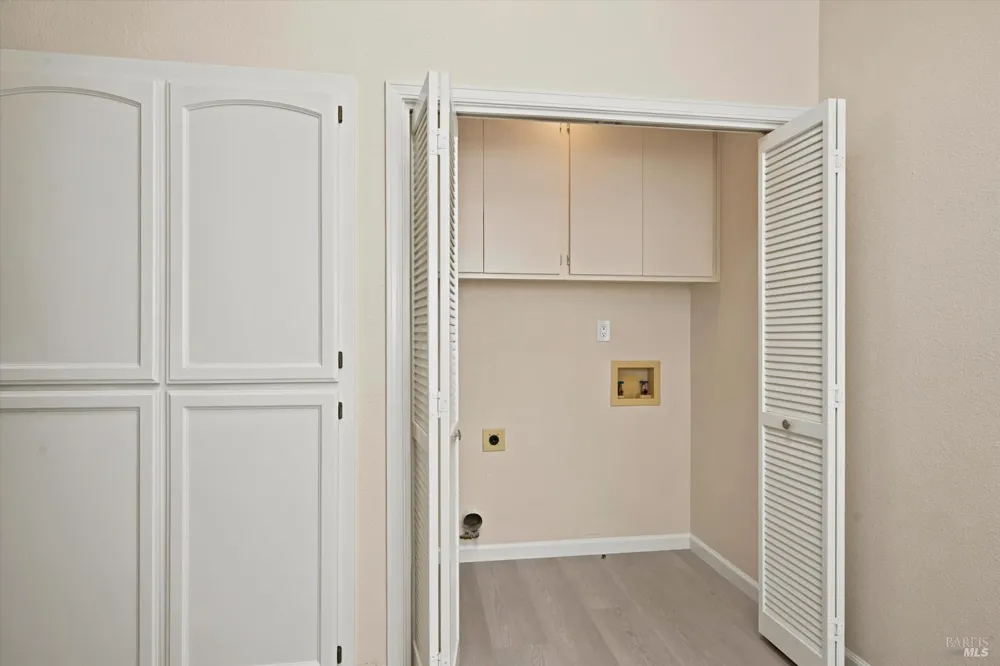 2004 Stonefield Lane Santa Rosa, CA 95403
