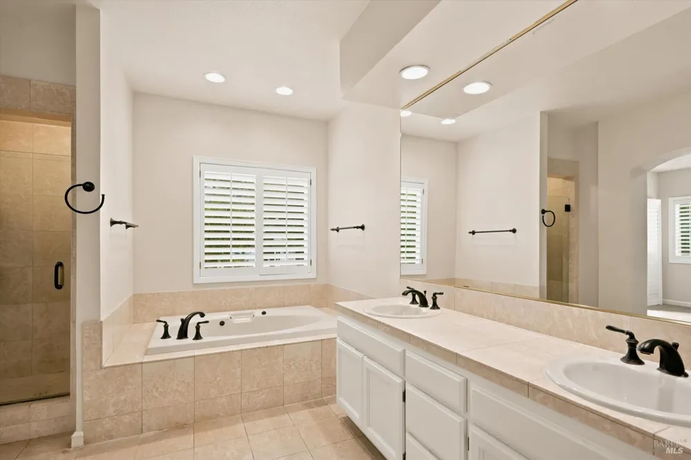 2004 Stonefield Lane Santa Rosa, CA 95403