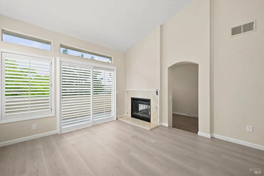 2004 Stonefield Lane Santa Rosa, CA 95403