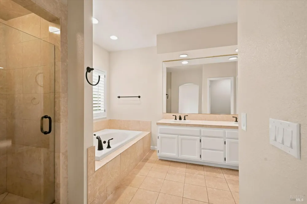 2004 Stonefield Lane Santa Rosa, CA 95403