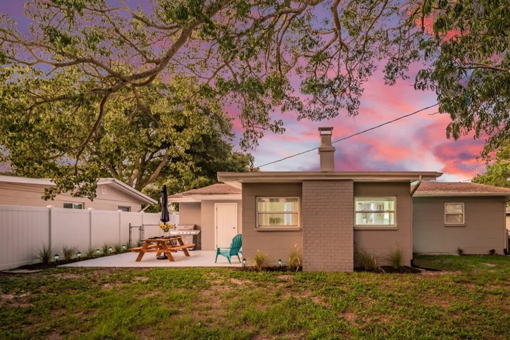 11354 123RD TERRACE Largo, FL 33778