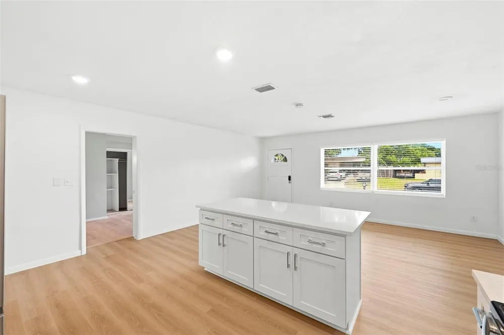 11354 123RD TERRACE Largo, FL 33778