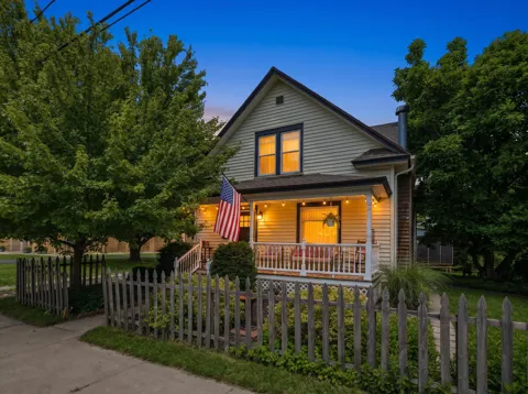24 W Ash Street