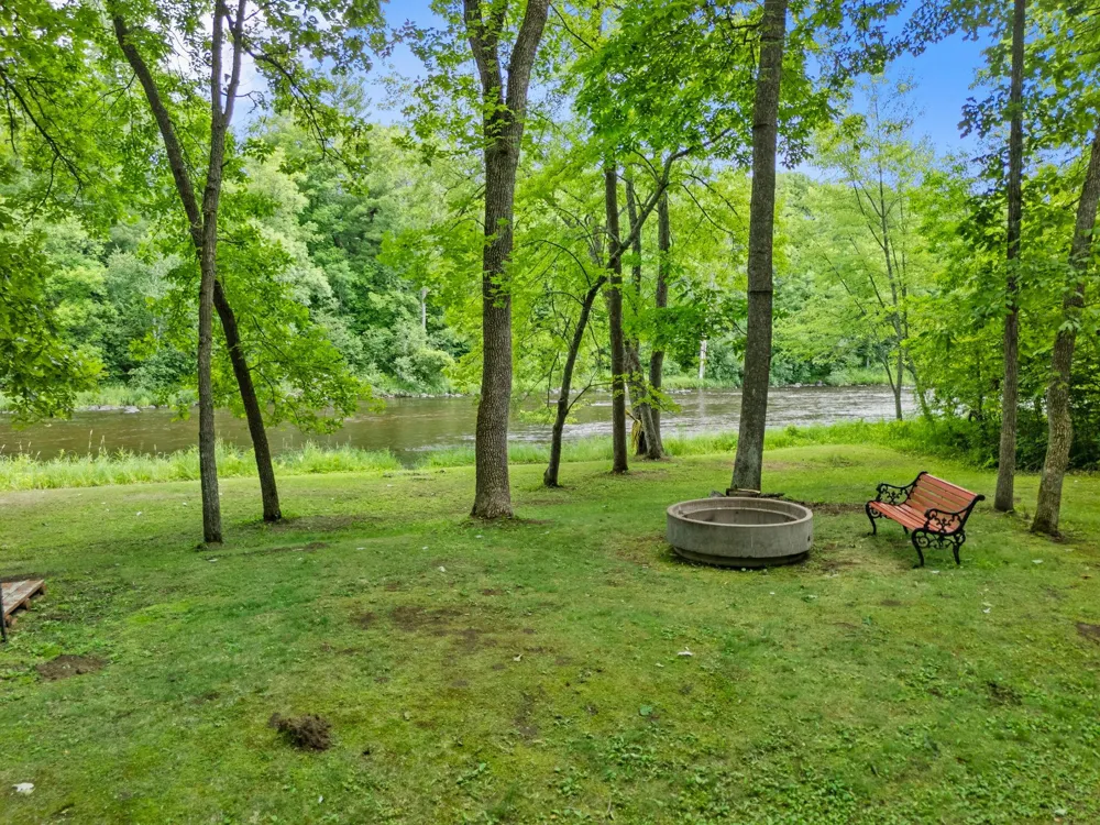 32625 Riverside Drive Pine City, MN 55063