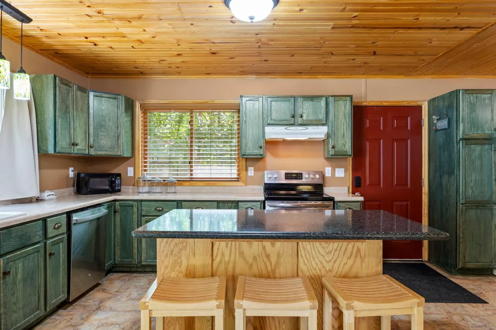 32625 Riverside Drive Pine City, MN 55063