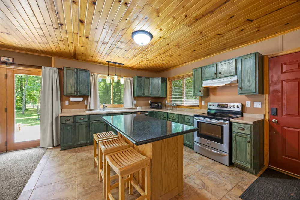 32625 Riverside Drive Pine City, MN 55063