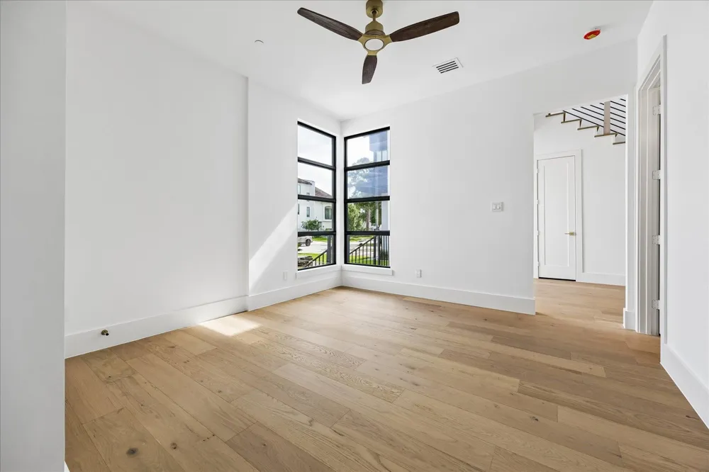 4537 Larch Lane Bellaire, TX 77401