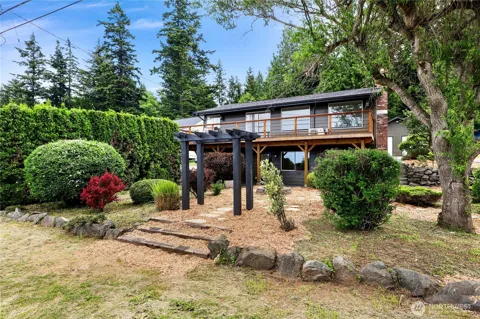 2536 Island View Lane