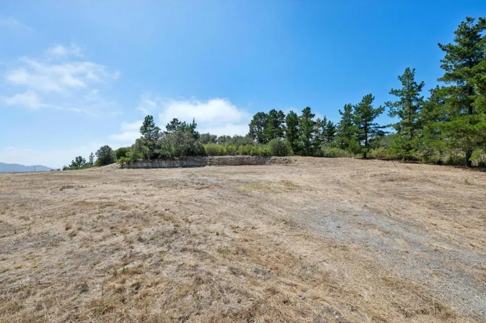42 Tehama Carmel, CA 93923