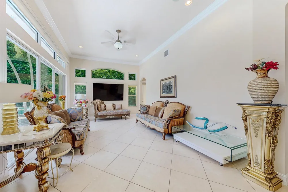 11065 Canary Island Court Plantation, FL 33324