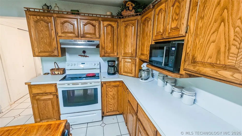 421975 E 1155 ROAD Eufaula, OK 74432