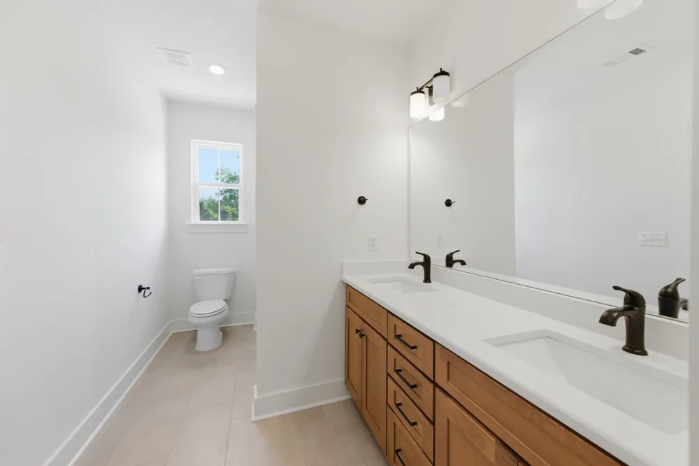 140 Nearwater Place Hendersonville, TN 37075