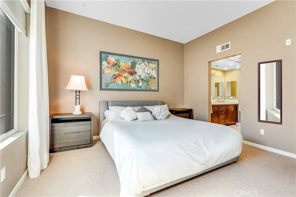 507 Rockefeller Irvine, CA 92612