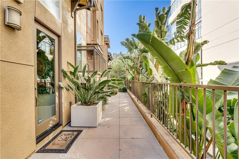 507 Rockefeller Irvine, CA 92612