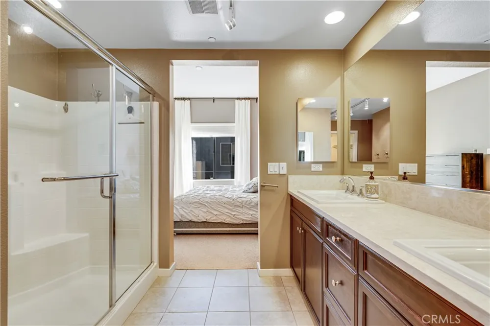 507 Rockefeller Irvine, CA 92612