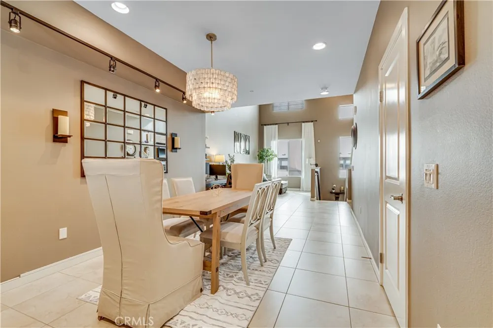 507 Rockefeller Irvine, CA 92612