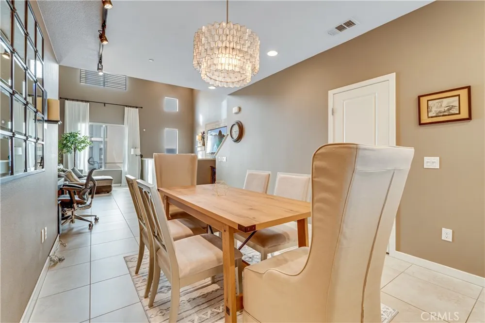 507 Rockefeller Irvine, CA 92612