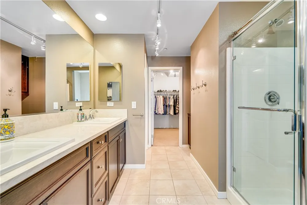 507 Rockefeller Irvine, CA 92612