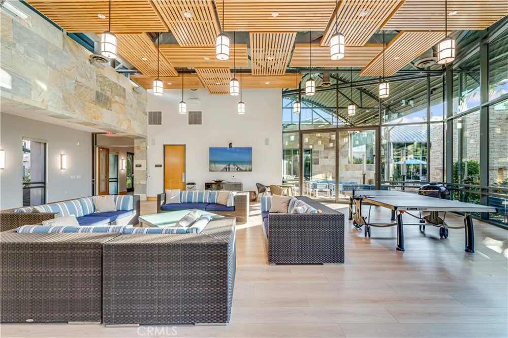 507 Rockefeller Irvine, CA 92612