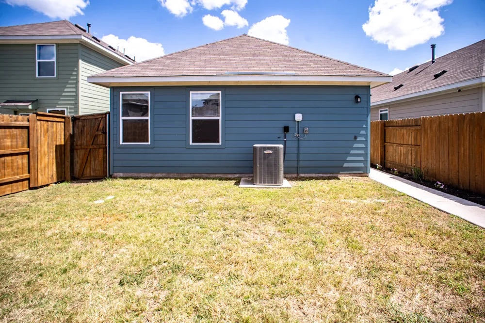 1174 Esplanade Parkway San Marcos, TX 78666