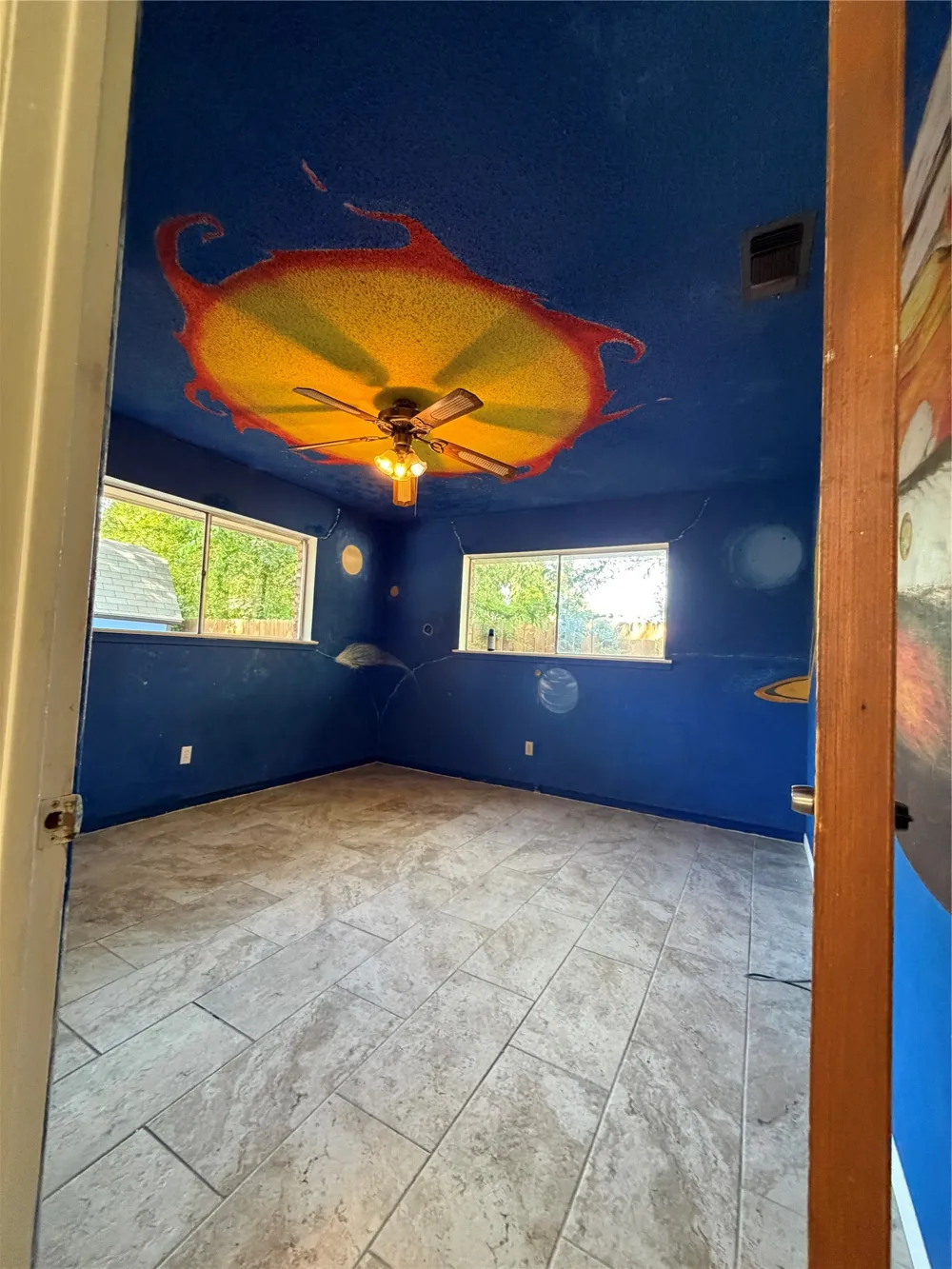 2406 W Broadview Street Greenville, TX 75402