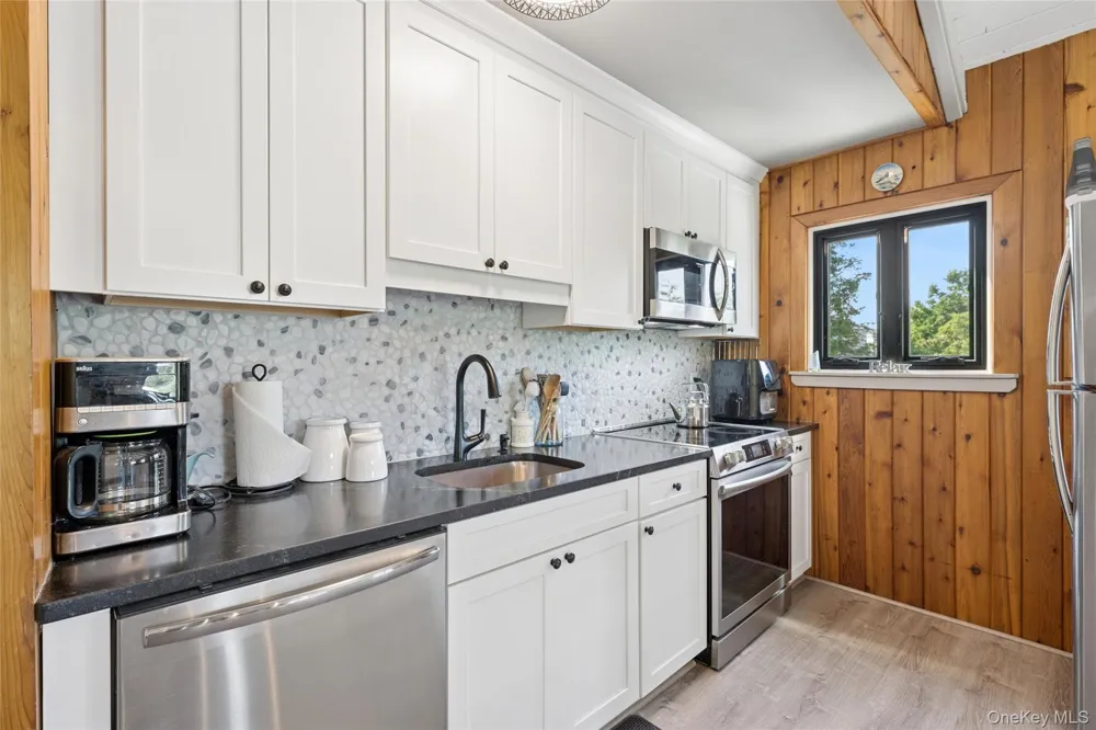 113 Duryea Avenue Montauk, NY 11954