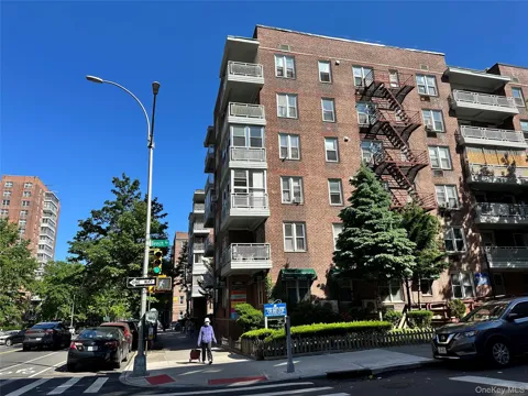 43-43 Kissena Boulevard #509
