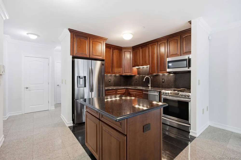 23 E 128th Street #2F New York (Manhattan), NY 10035