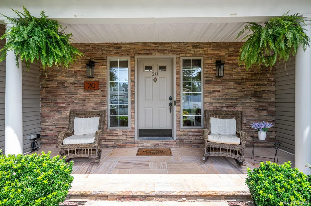 20 Hancock Court South Setauket, NY 11720