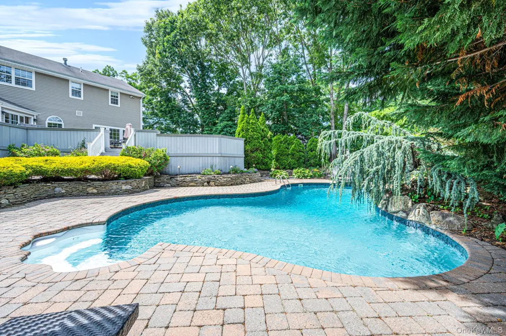 20 Hancock Court South Setauket, NY 11720
