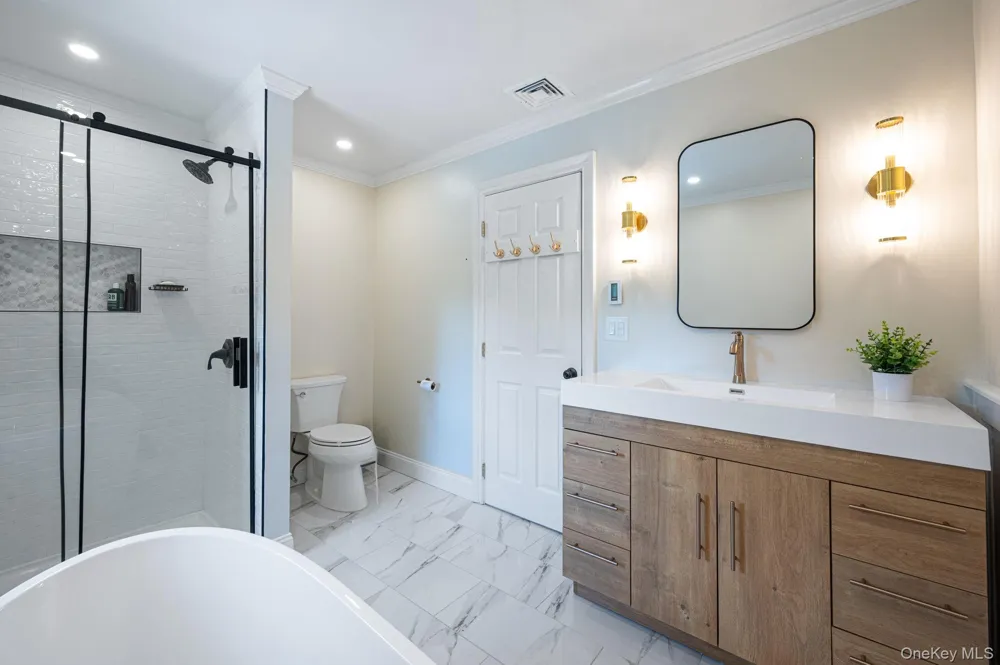 20 Hancock Court South Setauket, NY 11720