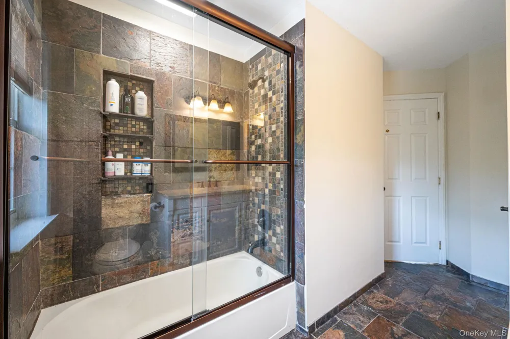 20 Hancock Court South Setauket, NY 11720