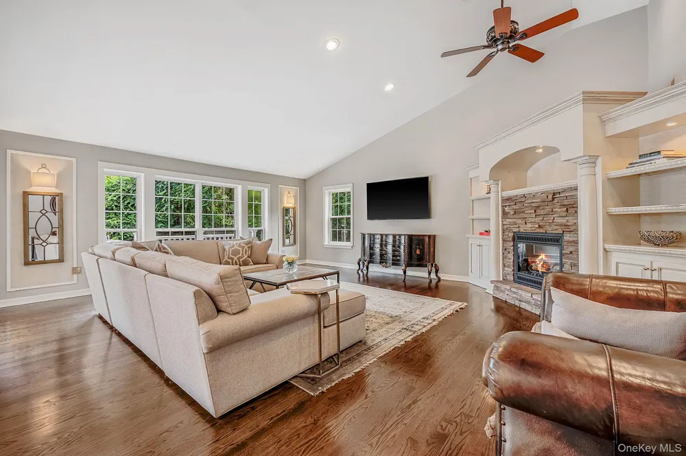 20 Hancock Court South Setauket, NY 11720