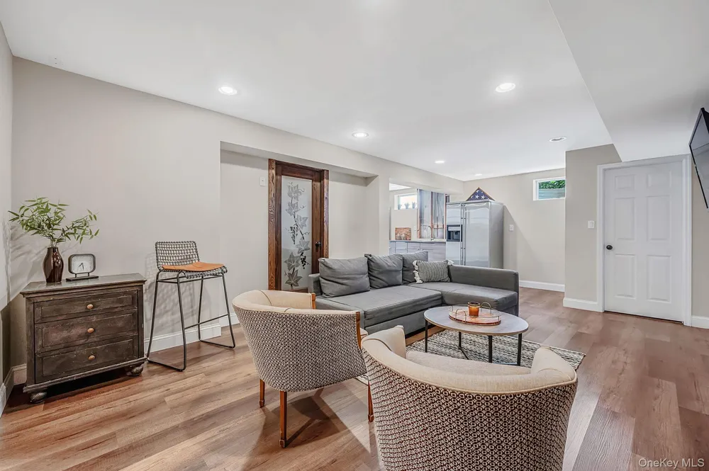 20 Hancock Court South Setauket, NY 11720