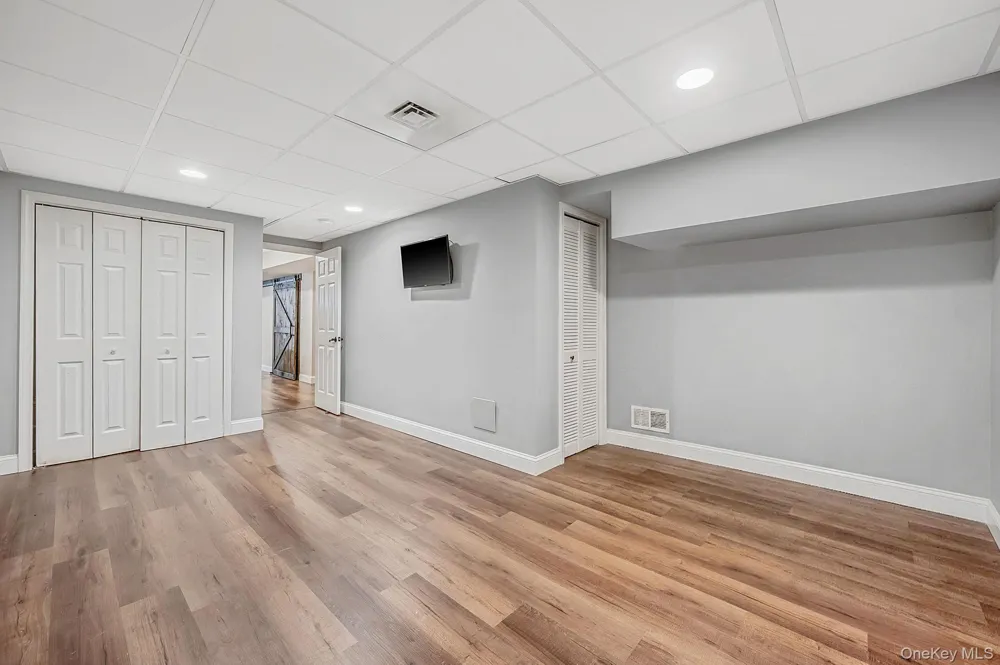 20 Hancock Court South Setauket, NY 11720