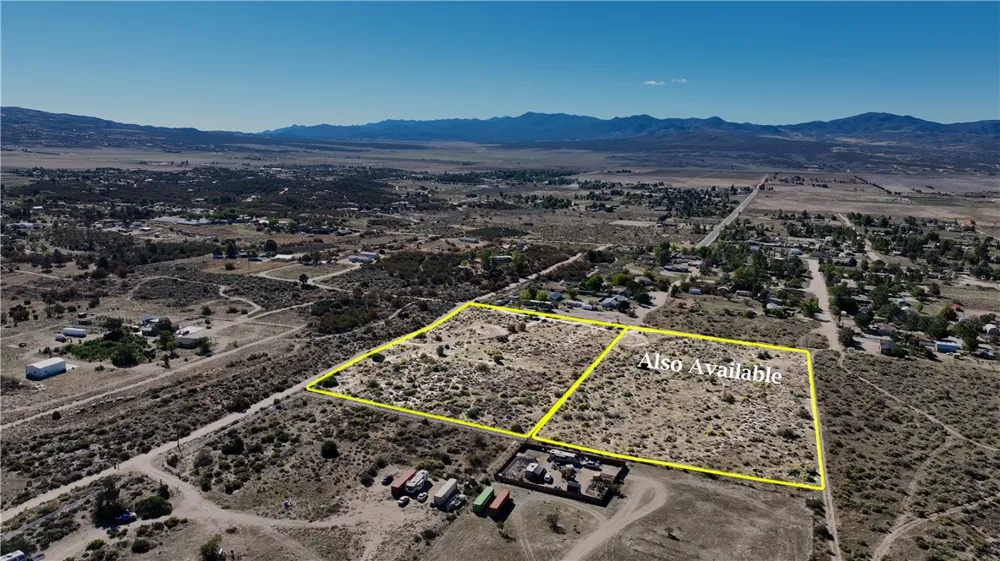 3 Lanik Ln Anza, CA 92539