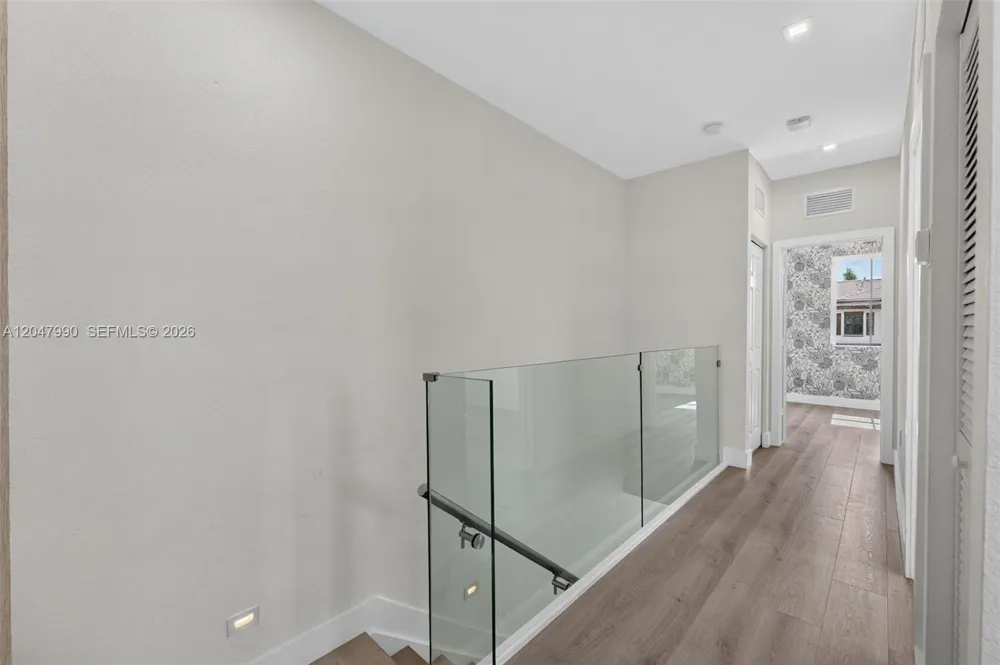 10908 W 32nd Ln Hialeah, FL 33018