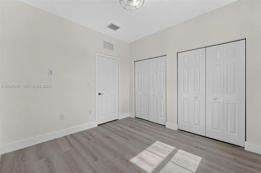 10908 W 32nd Ln Hialeah, FL 33018