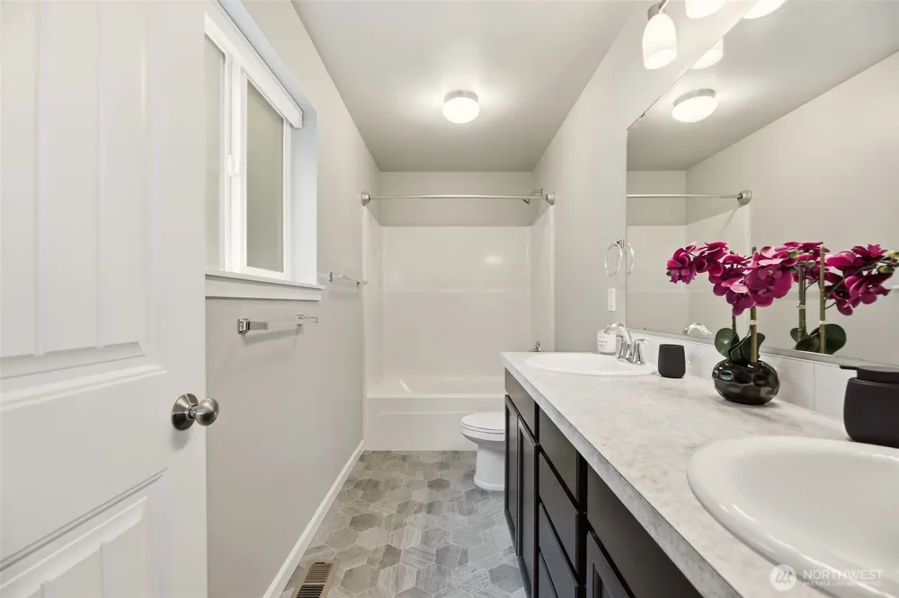 183 Rainier Lane Port Ludlow, WA 98365