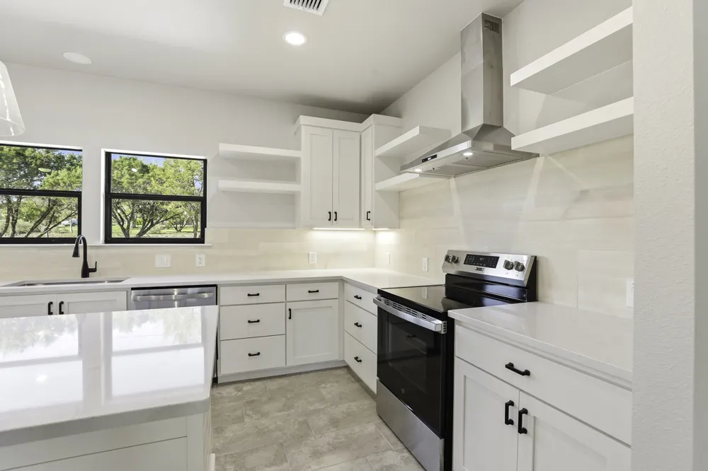 1615 Rocky Ridge Loop Canyon Lake, TX 78133