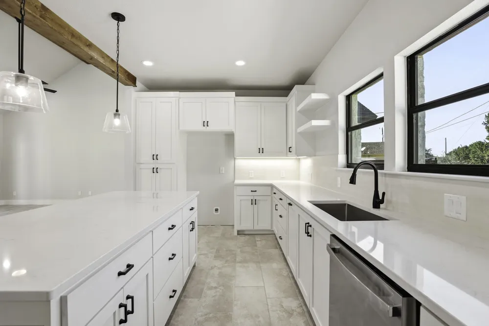 1615 Rocky Ridge Loop Canyon Lake, TX 78133
