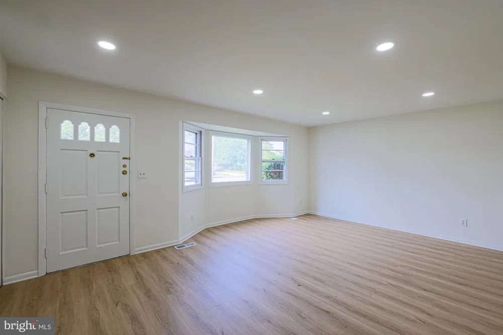 2607 SMITH AVENUE Baltimore, MD 21209