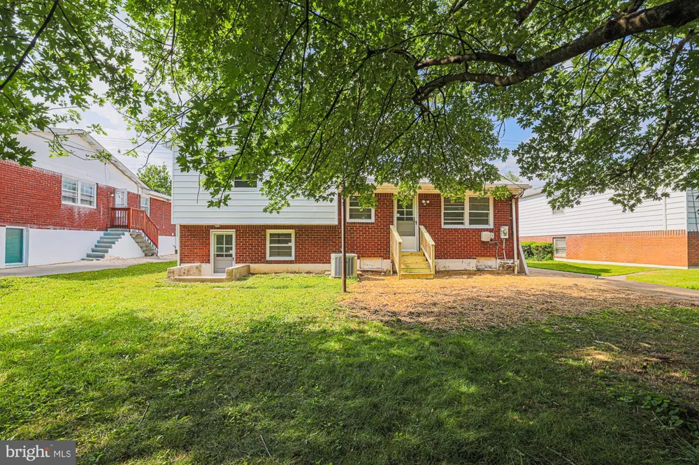 2607 SMITH AVENUE Baltimore, MD 21209