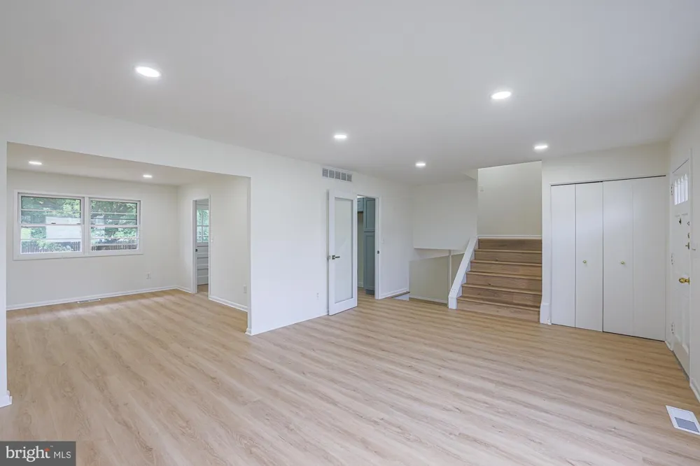 2607 SMITH AVENUE Baltimore, MD 21209
