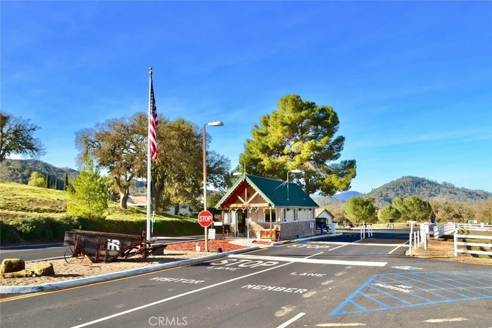 2102 Clamath Court Paso Robles, CA 93446