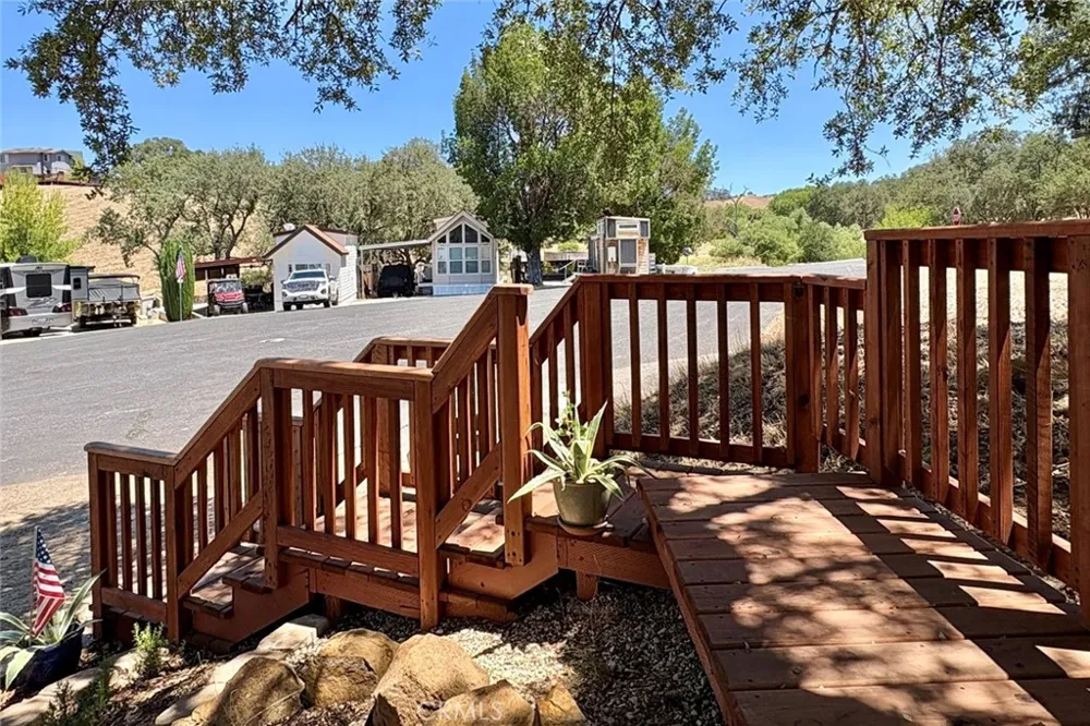 2102 Clamath Court Paso Robles, CA 93446