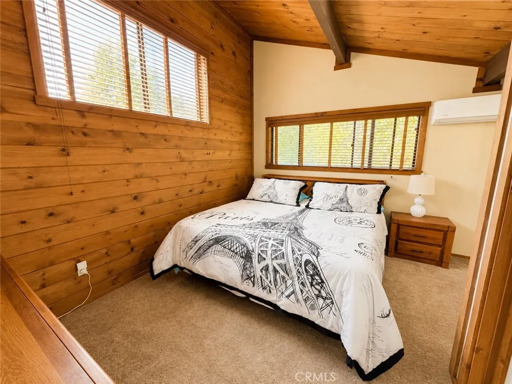24910 Walters Idyllwild, CA 92549
