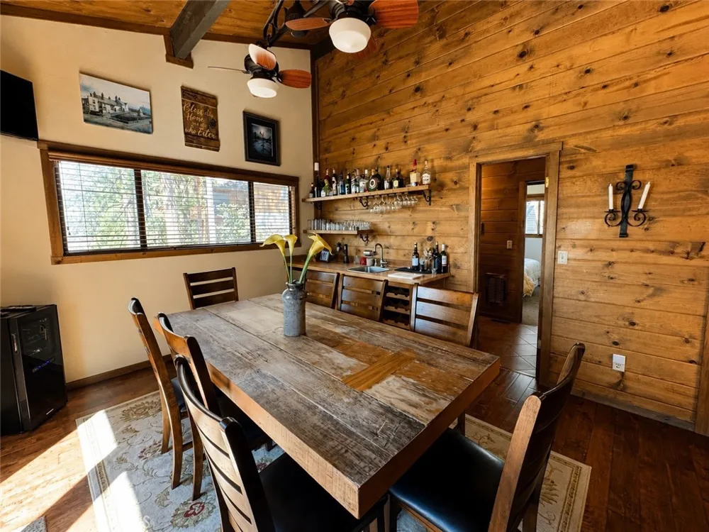 24910 Walters Idyllwild, CA 92549