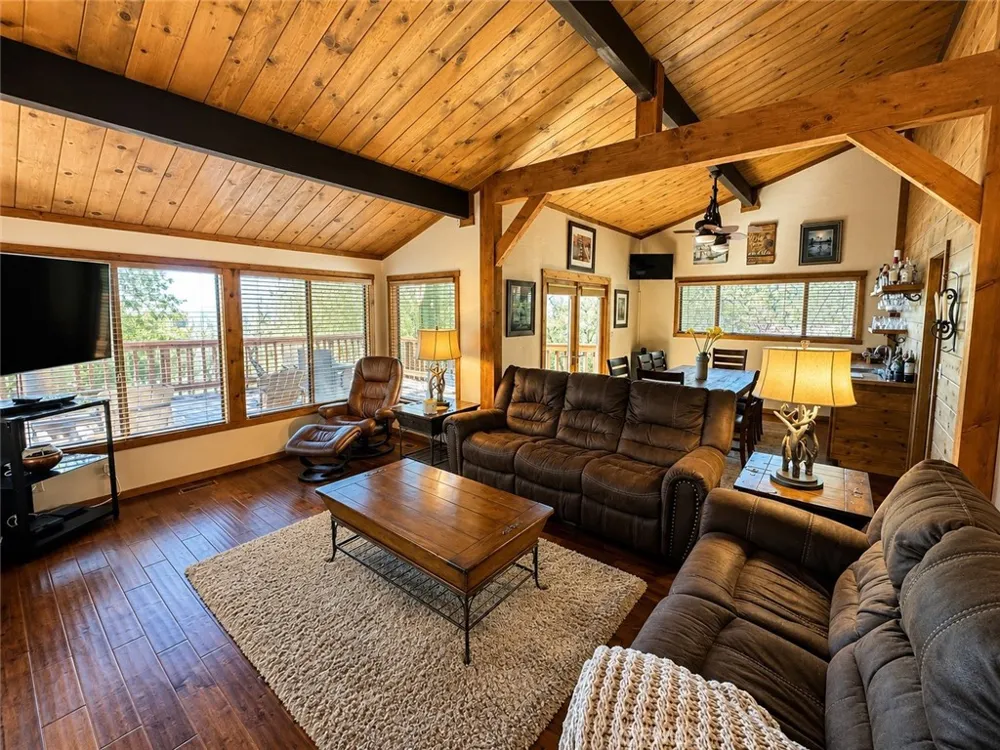 24910 Walters Idyllwild, CA 92549